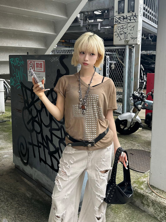 スタッズクロスVネックTシャツ