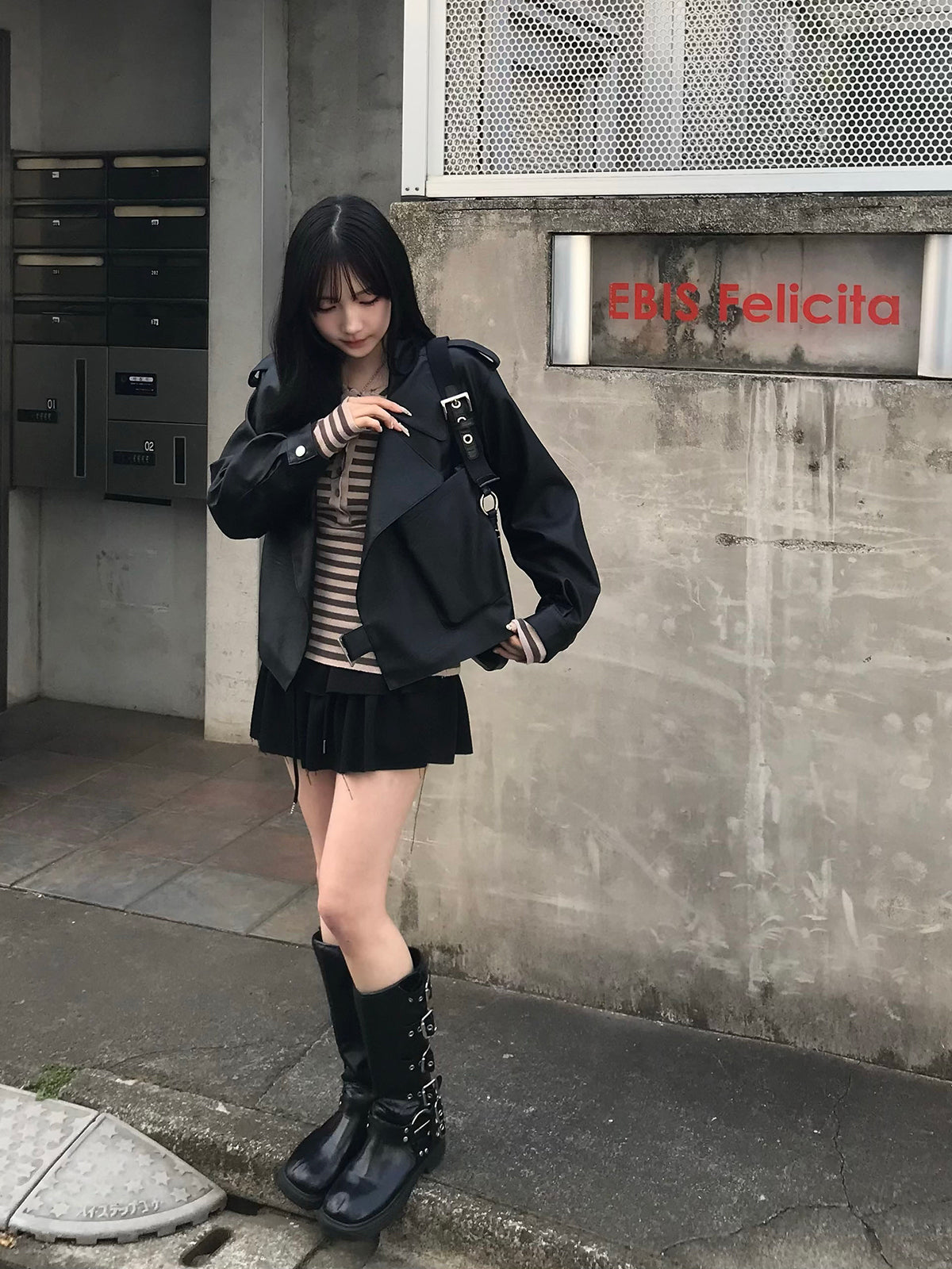 皮革触感大翻领夹克