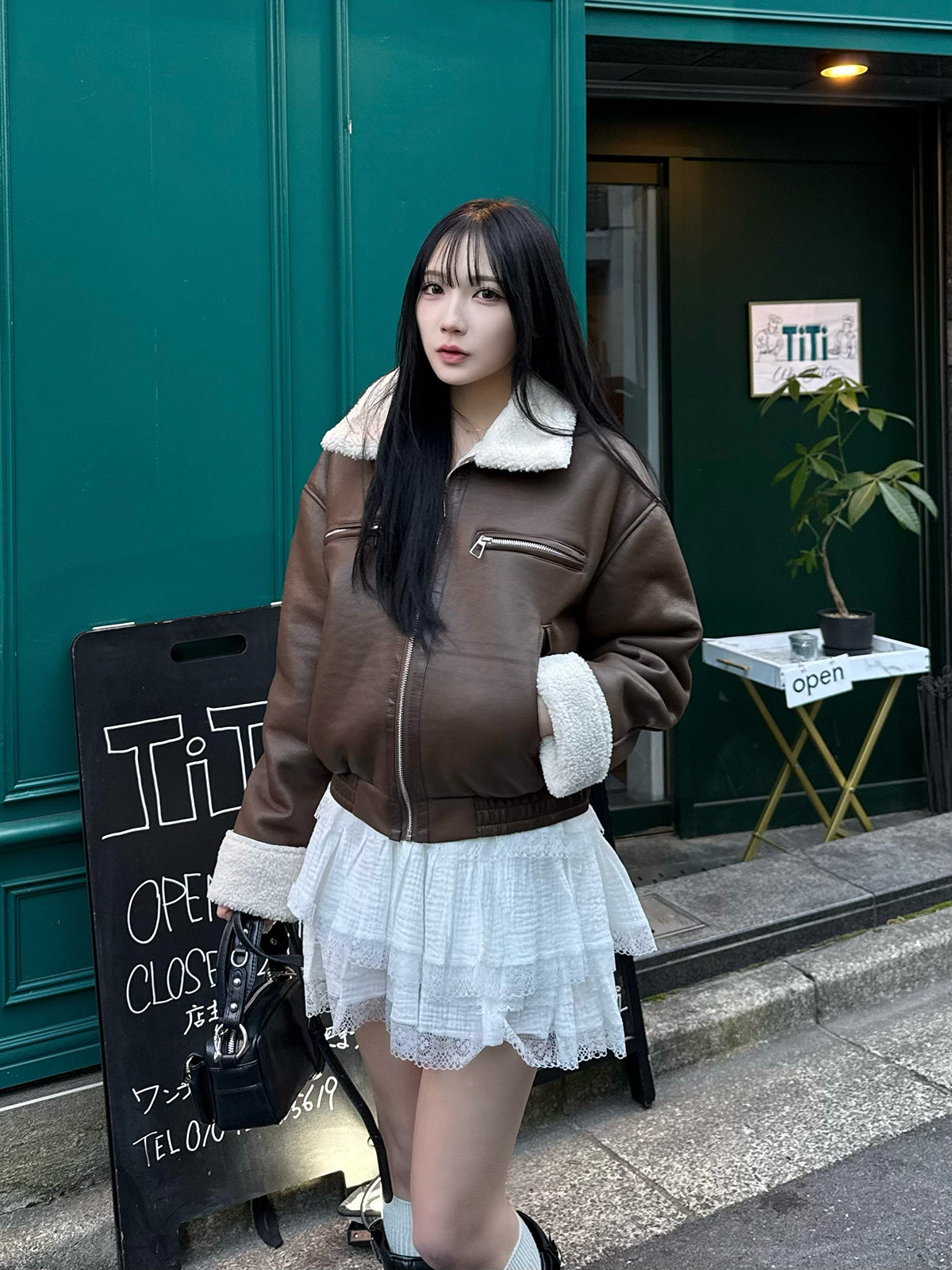 더블 레이스 디자인 미니스커트