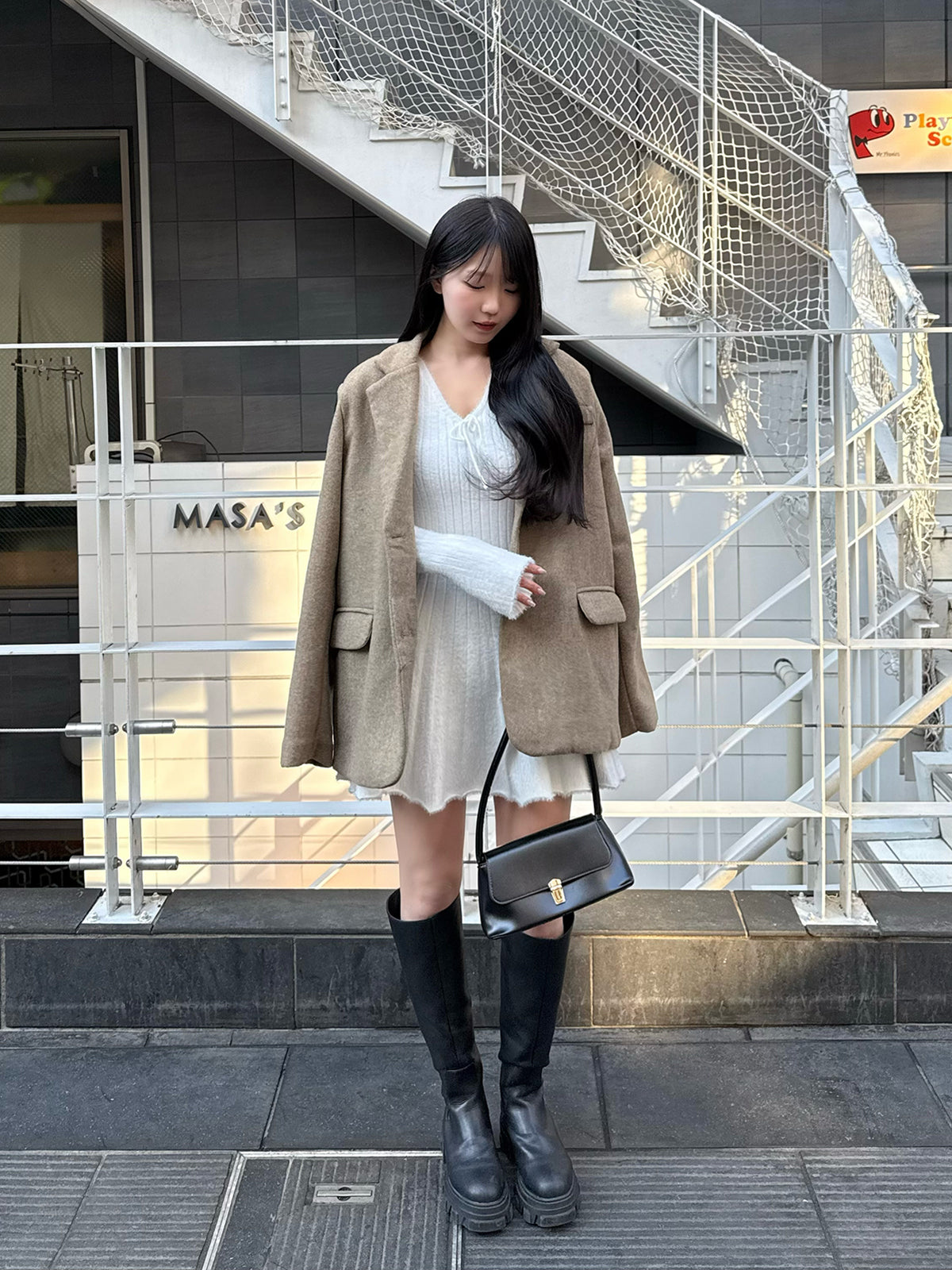 V領蝴蝶結針織迷你連衣裙
