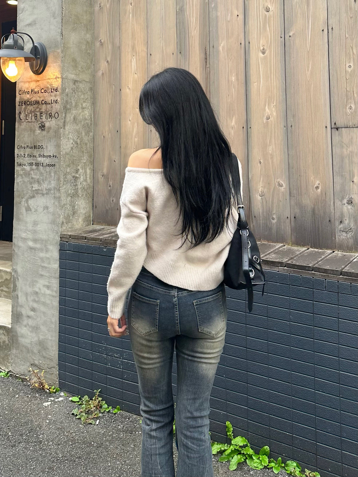 不對稱設計單肩針織衫