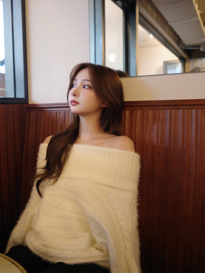 ワイドオフショルシャギーニット