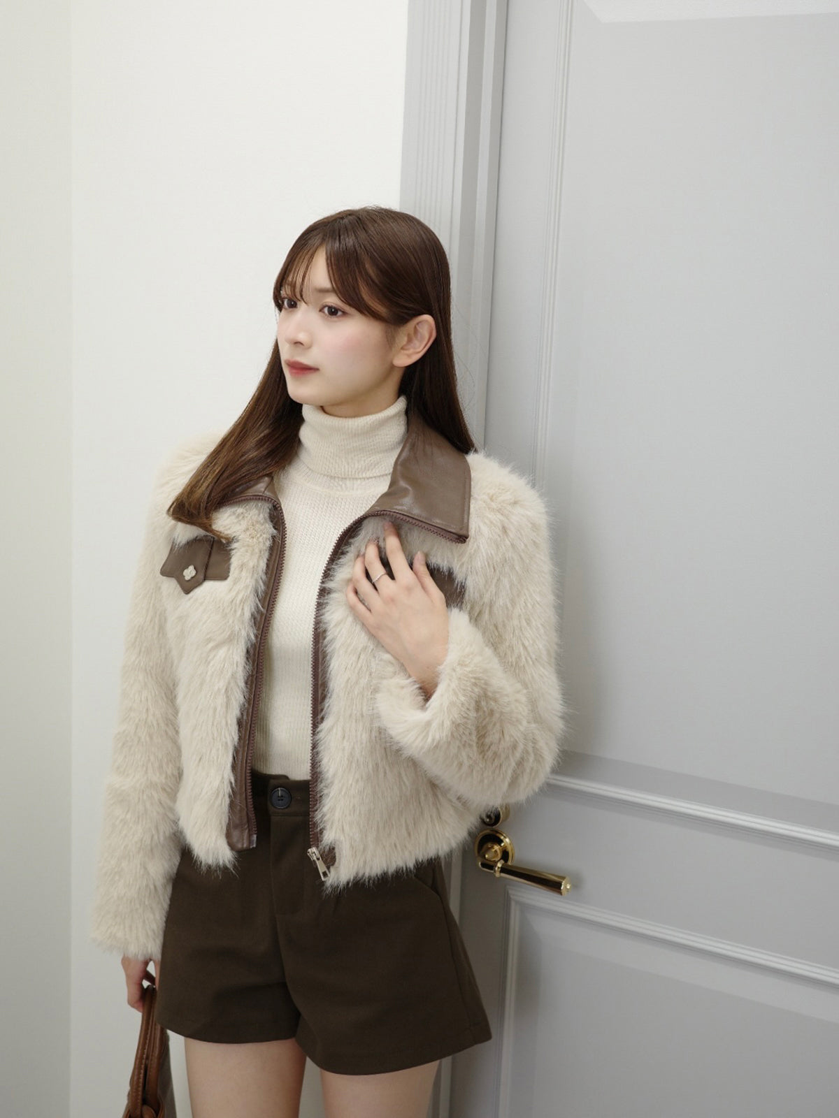 ファータッチレザーカラーコート