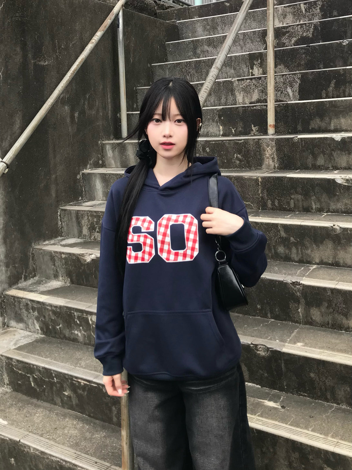 チェックロゴプリントパーカー