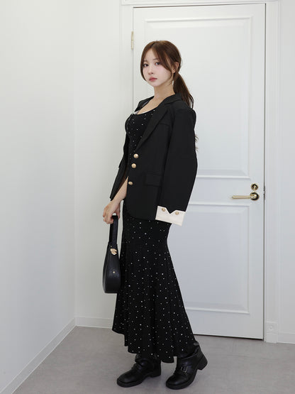 金色纽扣袖口夹克