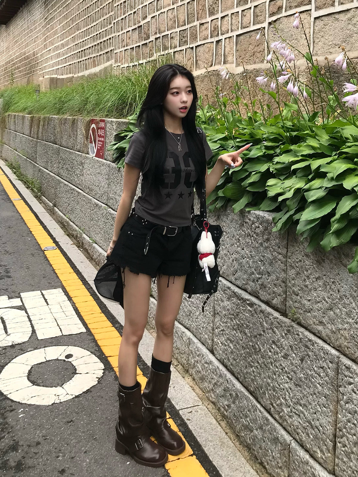 ナンバーロゴモノトーンTシャツ
