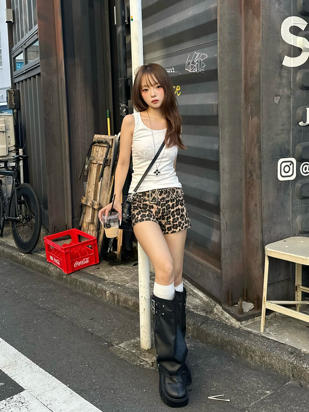 レオパードベルトデニムショートパンツ