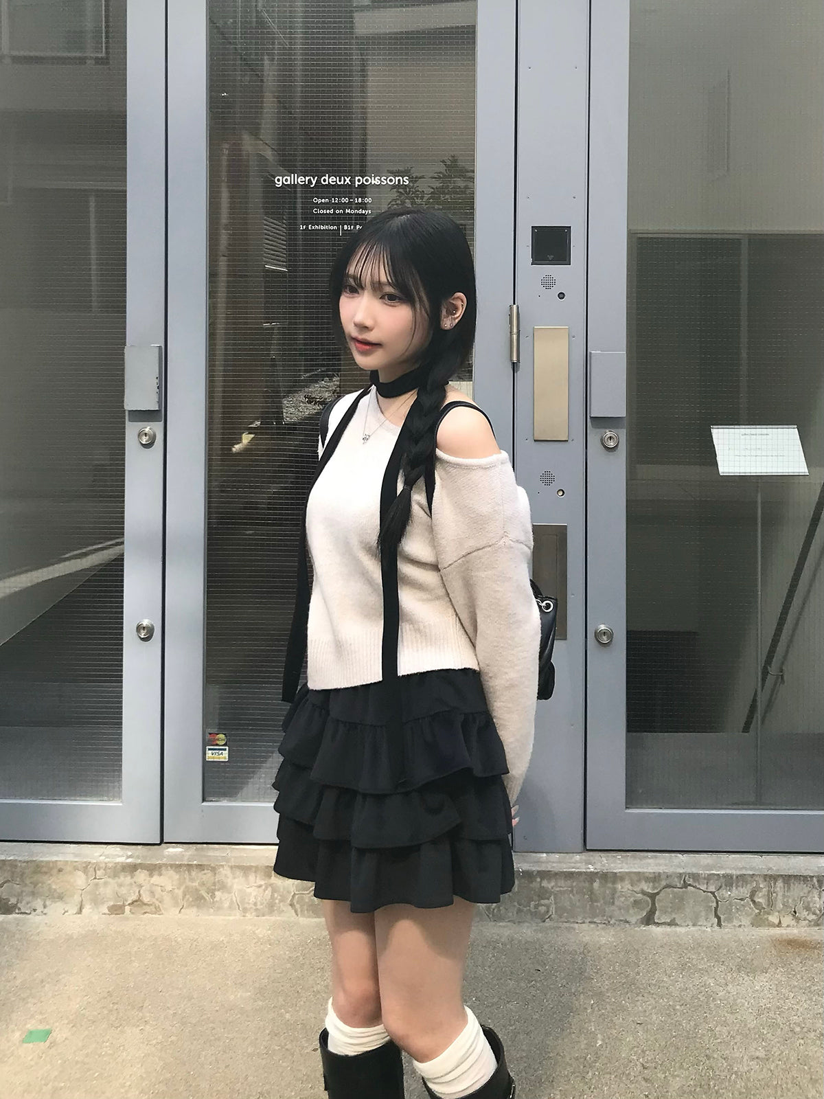 不對稱設計單肩針織衫