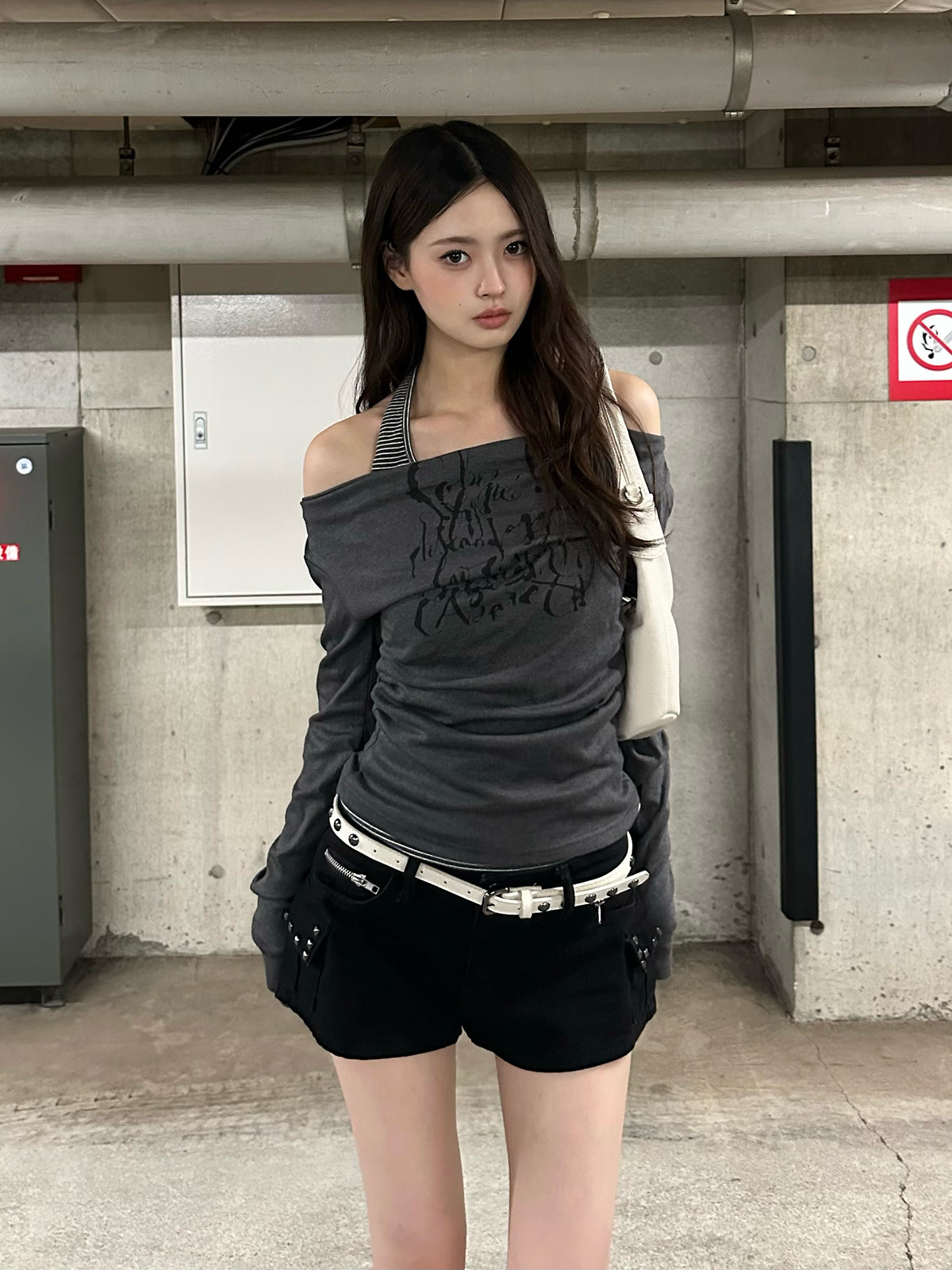 ホルターネックボーダードッキングカットソー