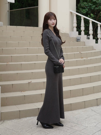 フロントボタンフレアニットワンピース