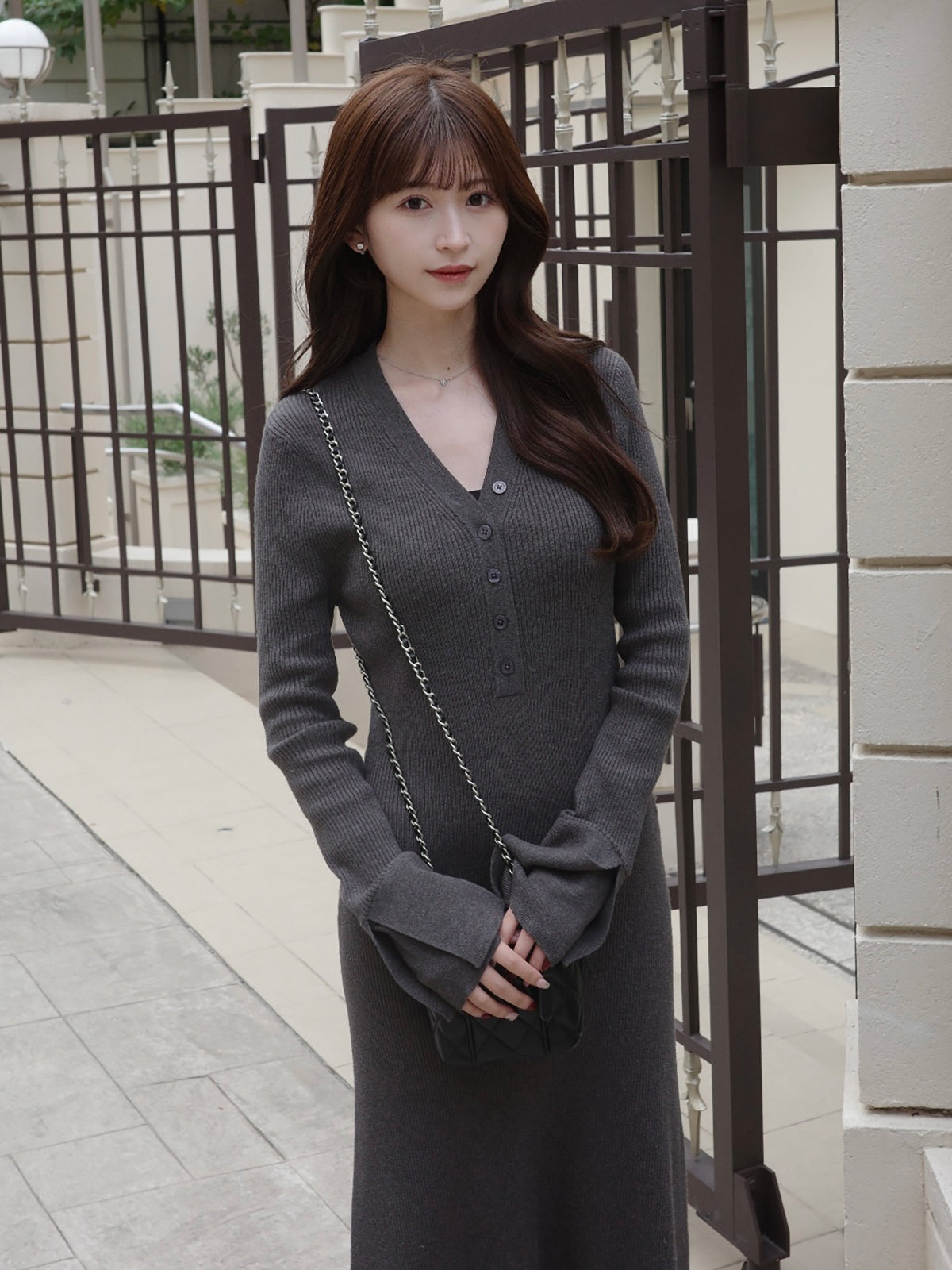 フロントボタンフレアニットワンピース