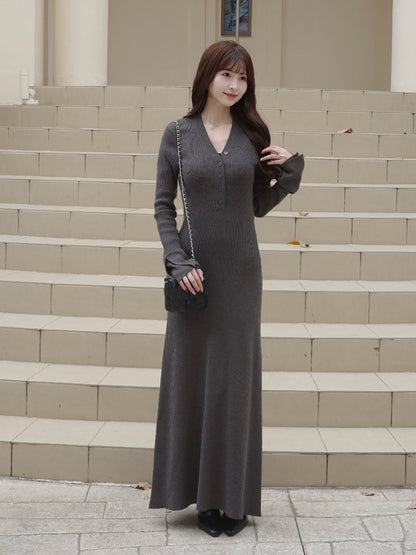 フロントボタンフレアニットワンピース