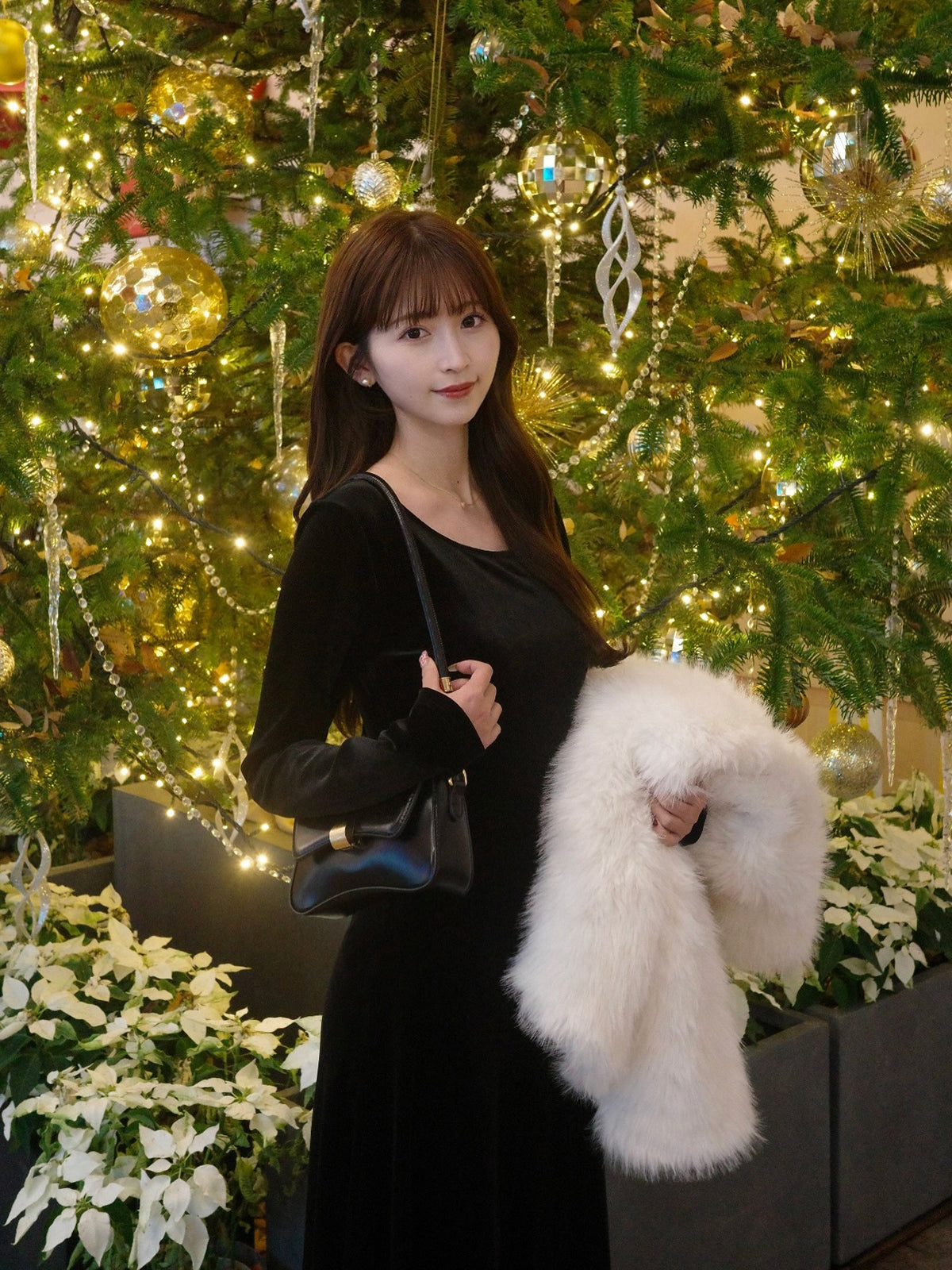 バックオープンベロアワンピース【1月中旬予約】