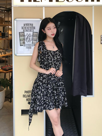 サイドフレアフラワーミニワンピース