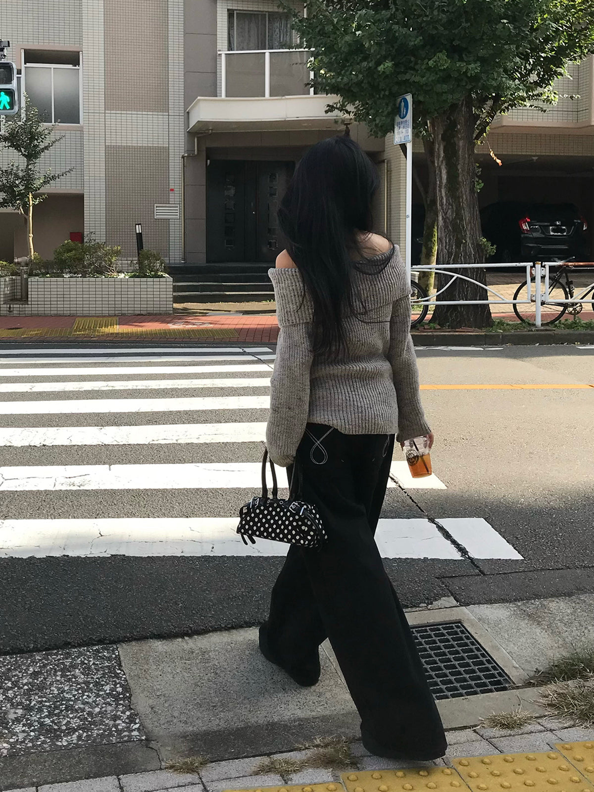 ミックスヤーンオフショルニット