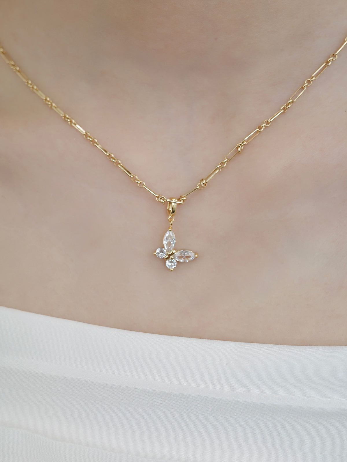 シャインバタフライチャーム