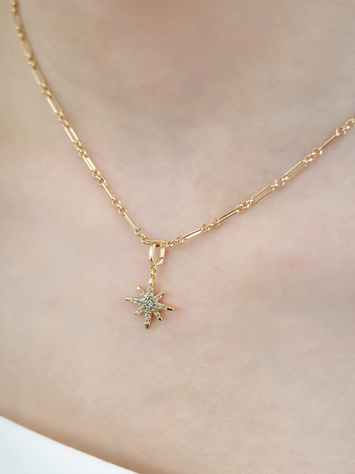 シャインソラチャーム