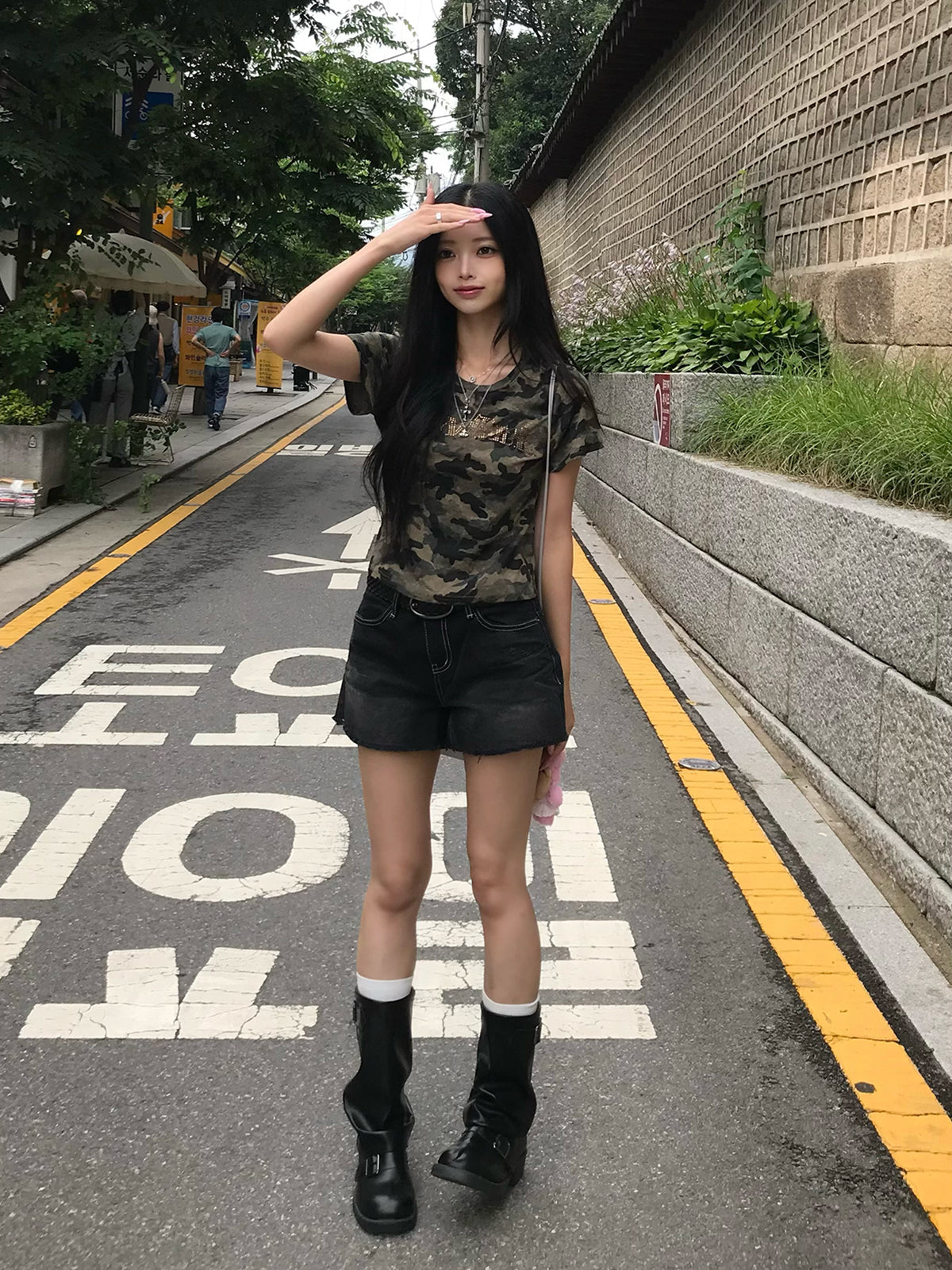 ラインストーンカモフラTシャツ