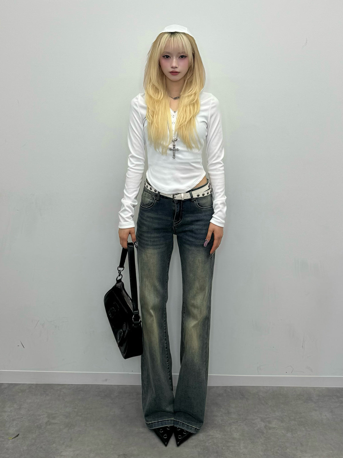 ウォッシングセミフレアデニムパンツ