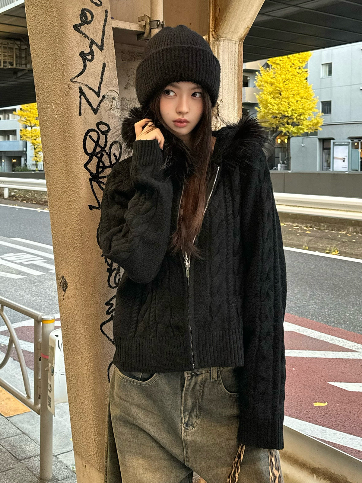 ツイストニットファータッチフーディーパーカー