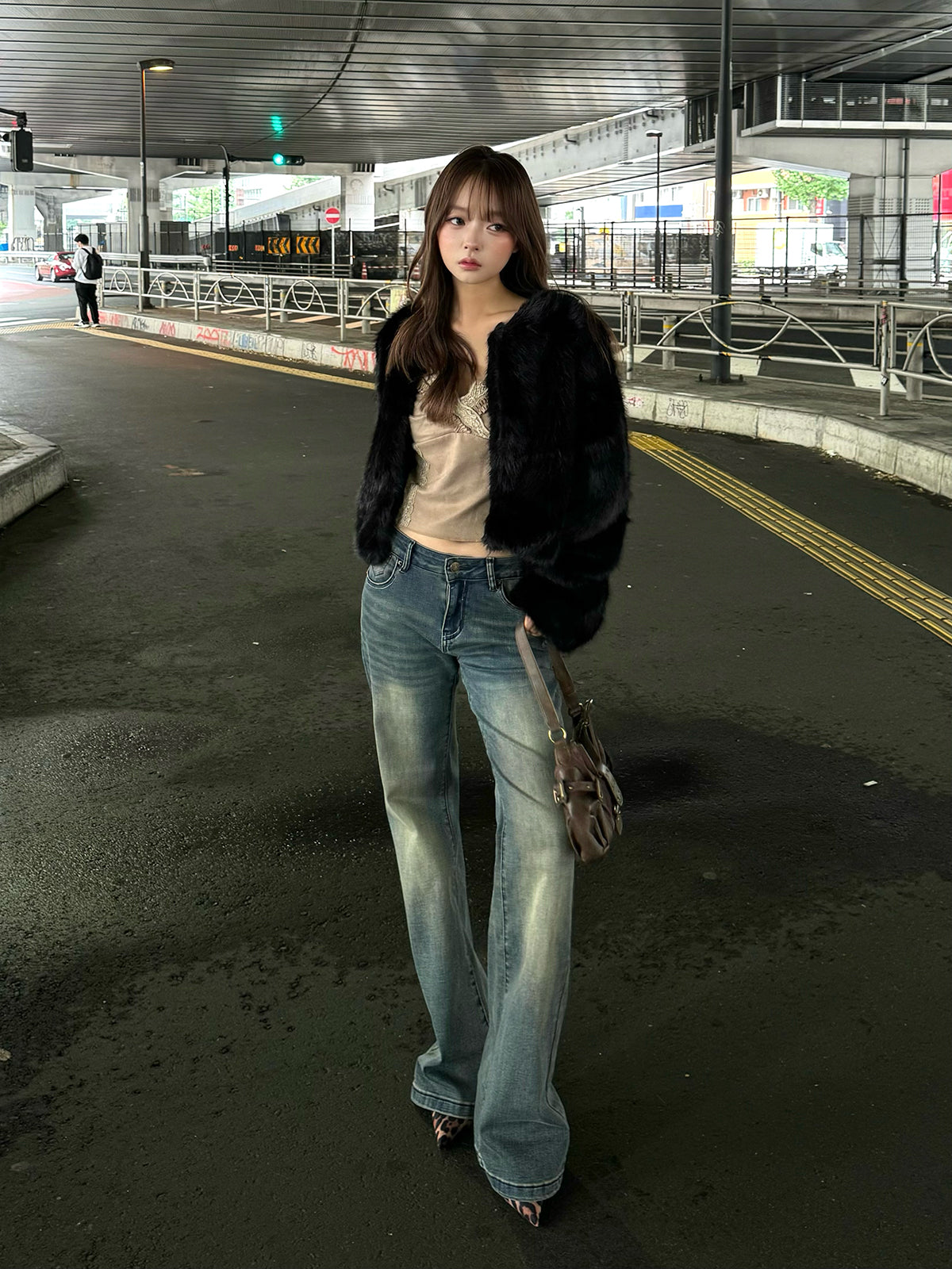 ウォッシングセミフレアデニムパンツ