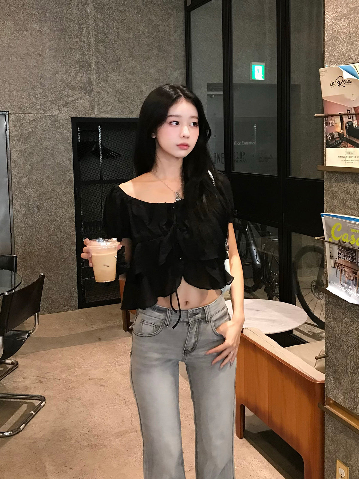 シアーフリルパフブラウス