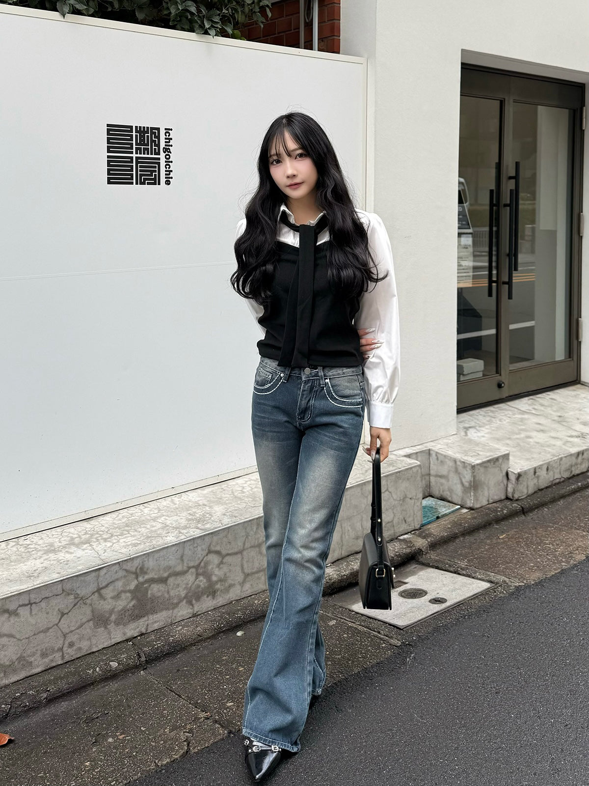 ローライズステッチデニムパンツ