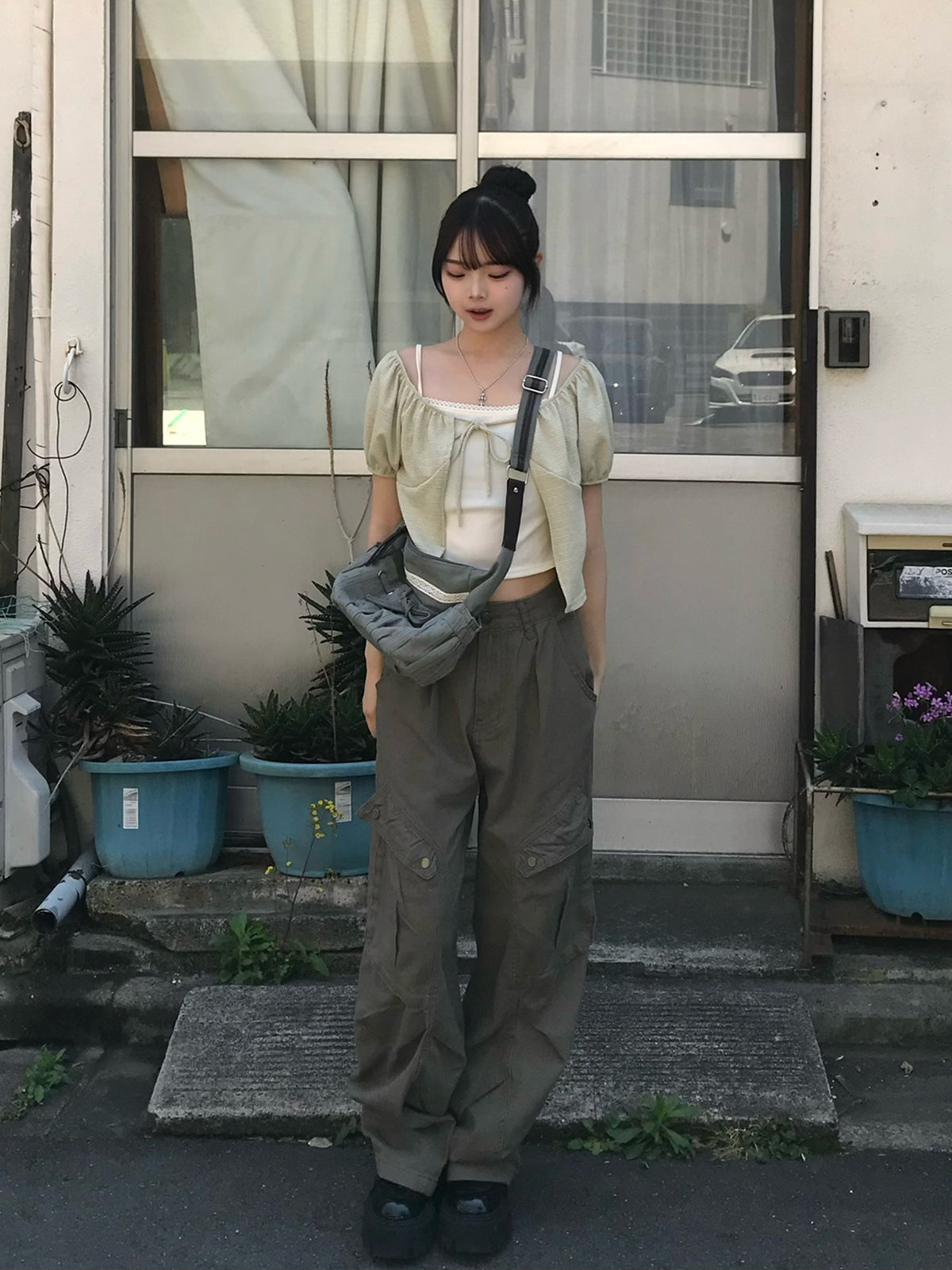 タックカーブラインカーゴパンツ