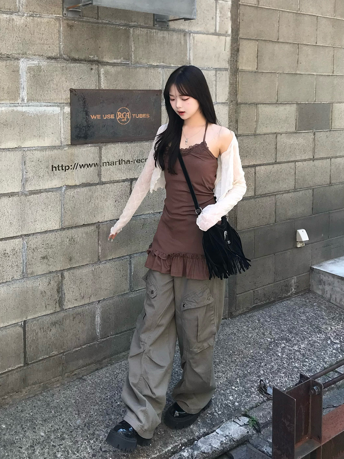 タックカーブラインカーゴパンツ