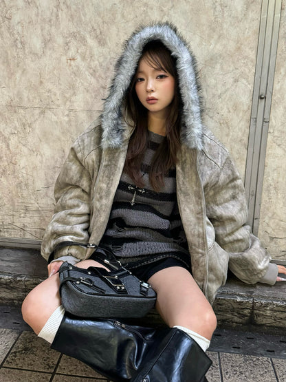 ボーダーダメージニット