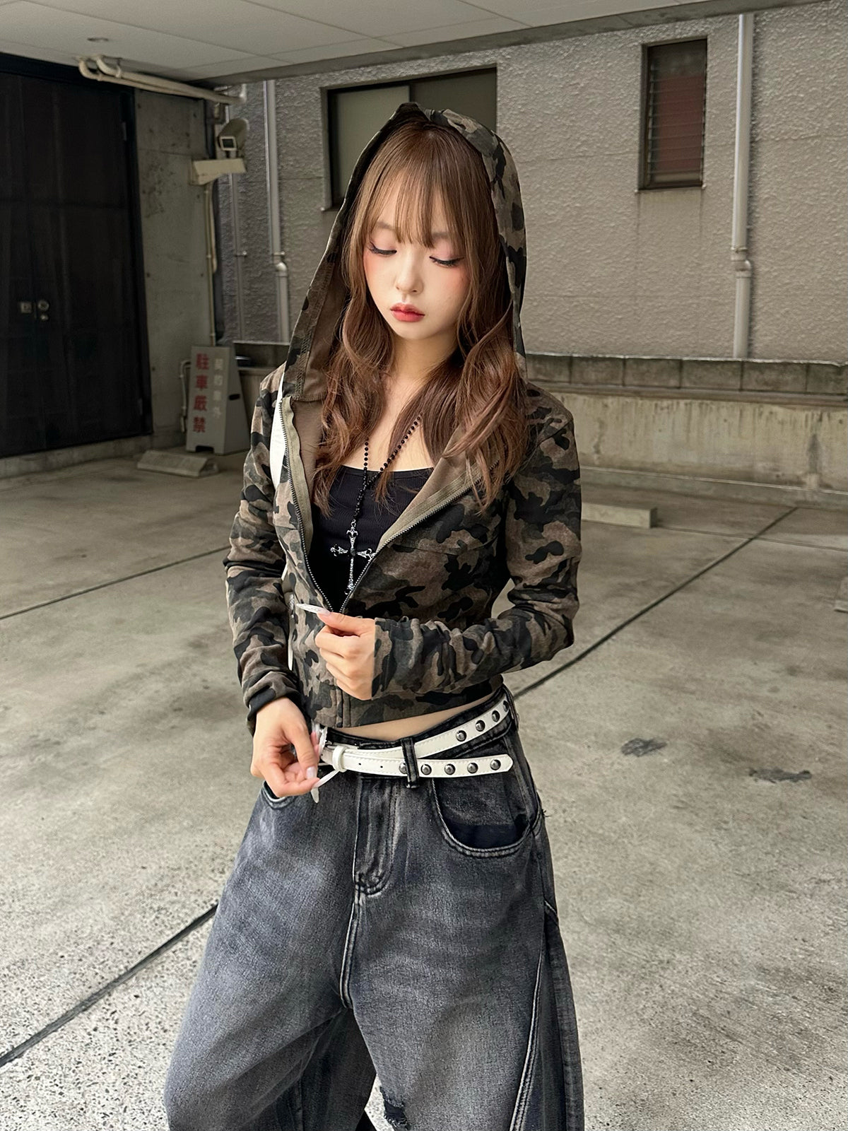 カモフラージュクロップドパーカー