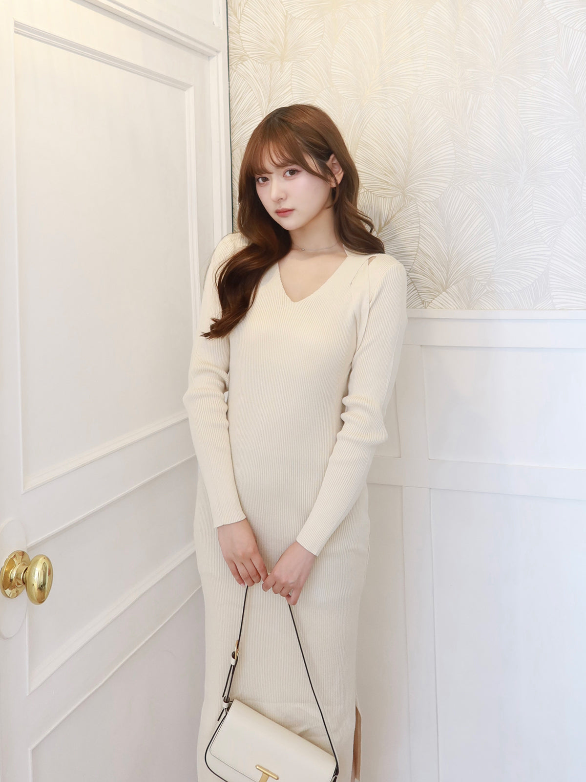 ホルターネックリブニットワンピース