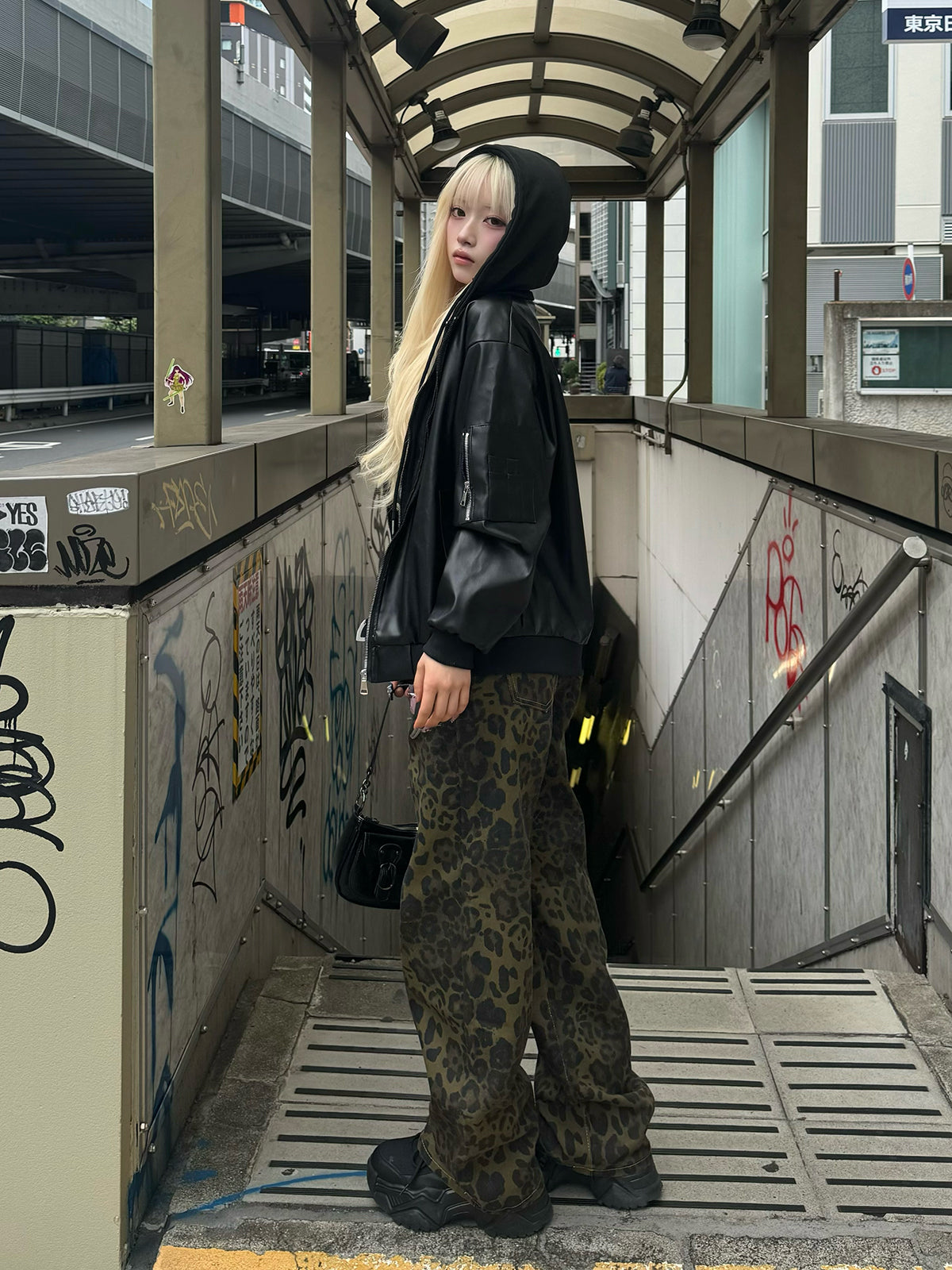 レオパードワイドストレートデニムパンツ