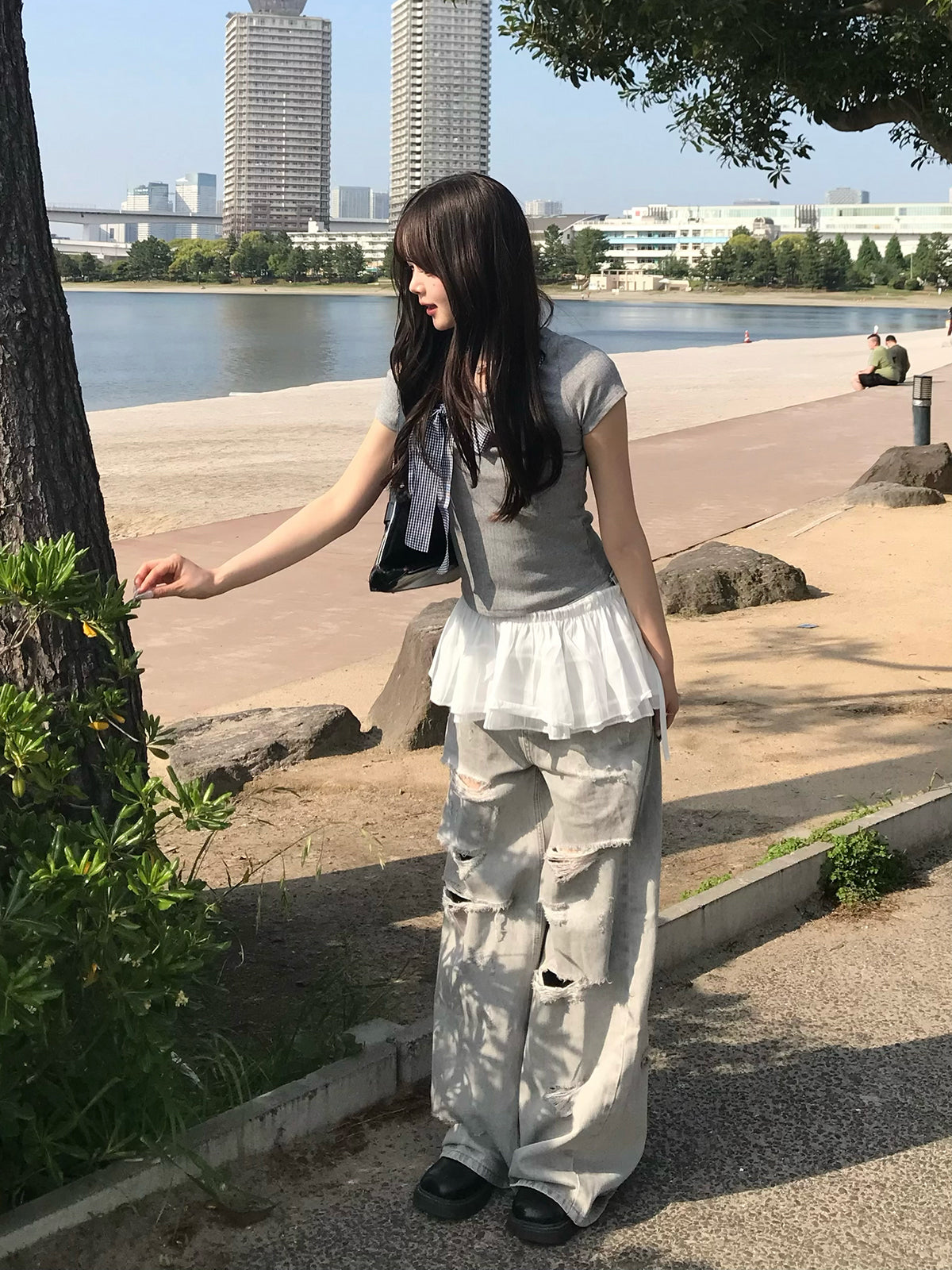 フリルセットブラックダメージデニムパンツ