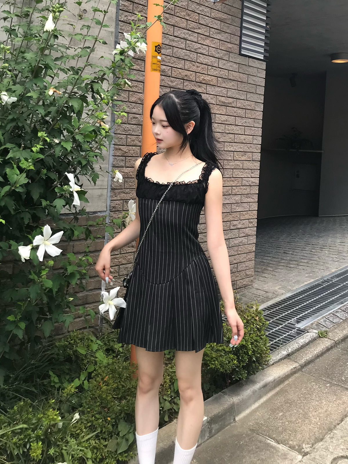レースストライププリーツミニワンピース