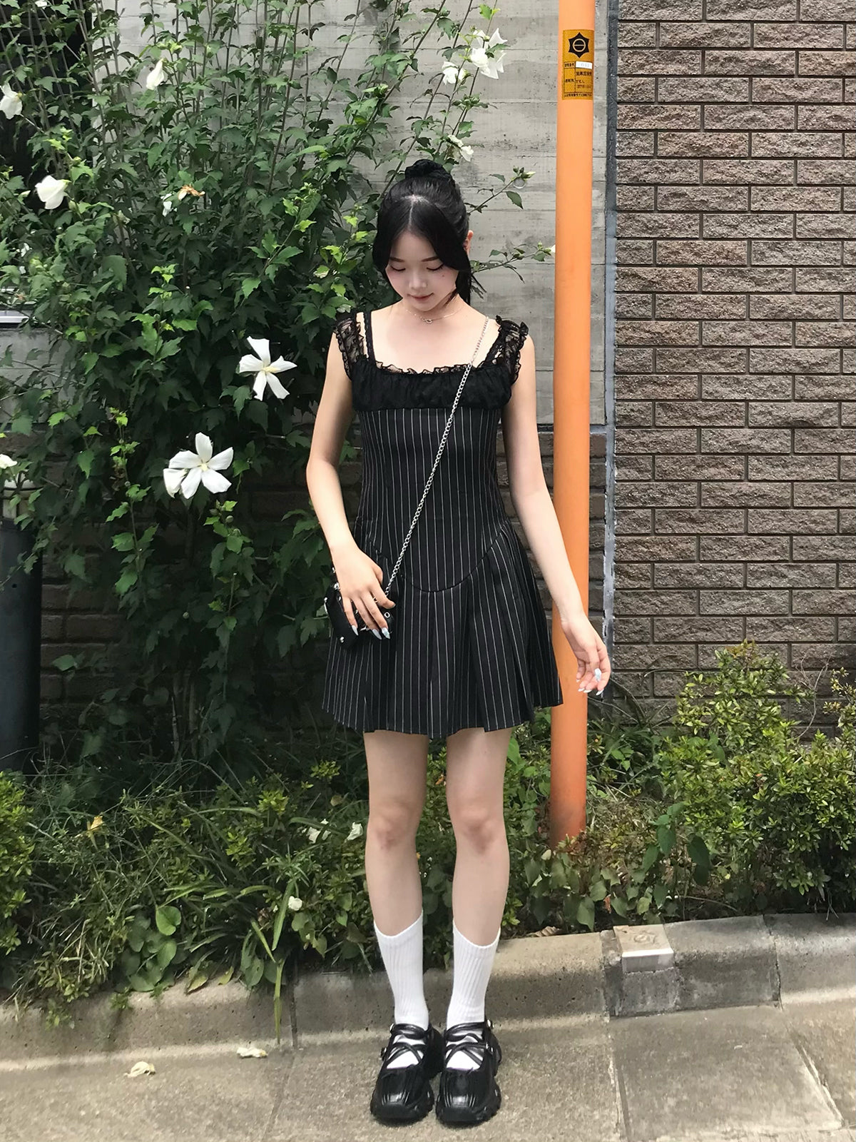 レースストライププリーツミニワンピース