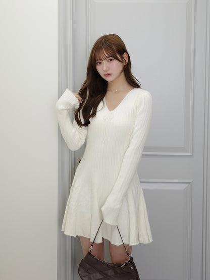Vネックリボンニットミニワンピース