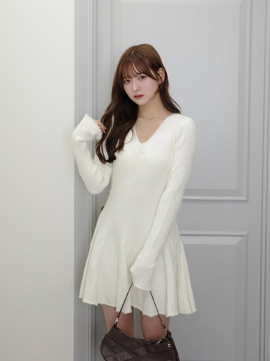 Vネックリボンニットミニワンピース