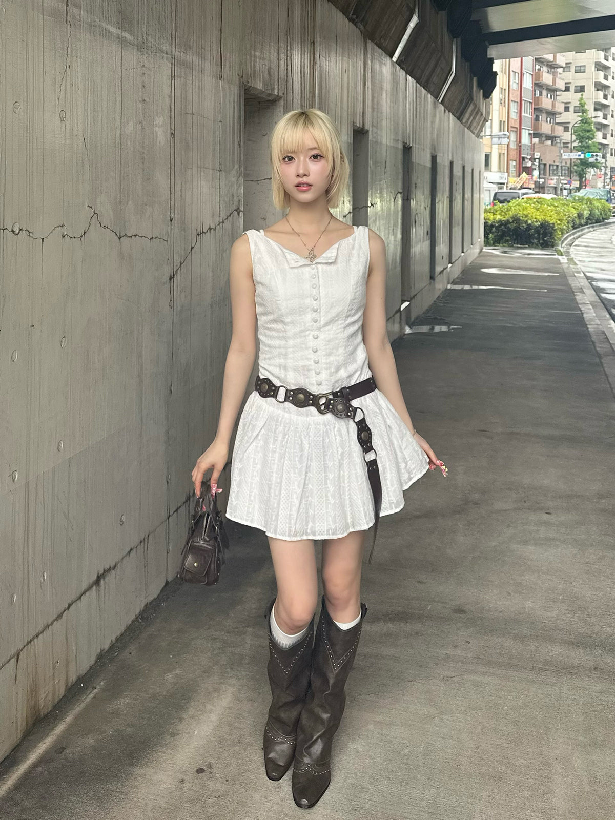 リーフステッチノースリーブミニワンピース