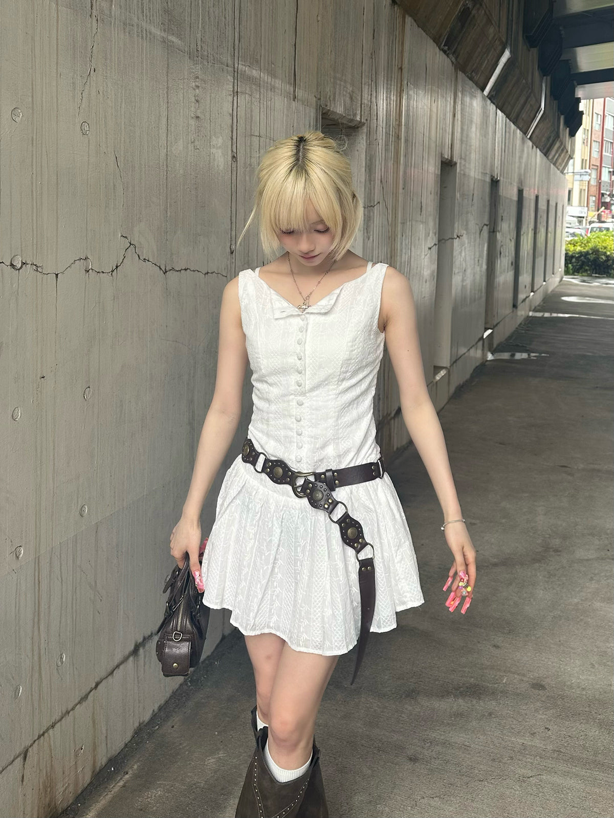 リーフステッチノースリーブミニワンピース
