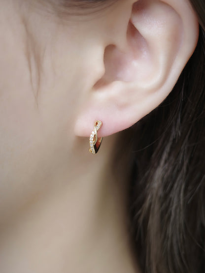 クロスキュービックワンタッチピアス