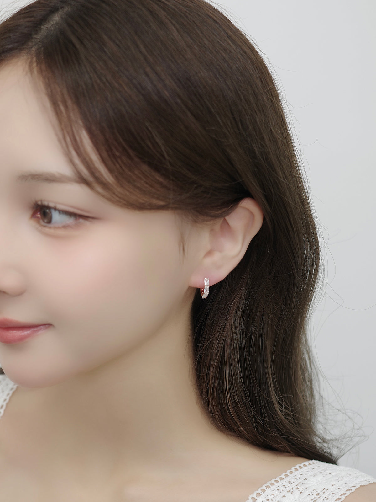 ハーフエタニティワンタッチピアス