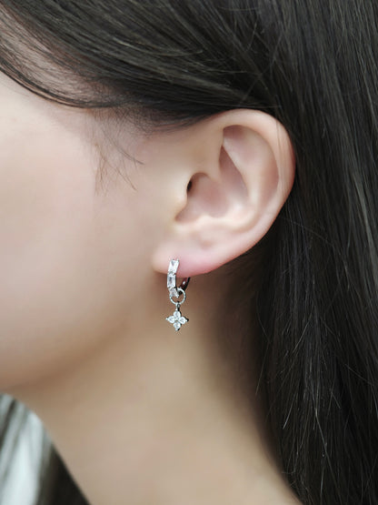 ハーフエタニティワンタッチピアス