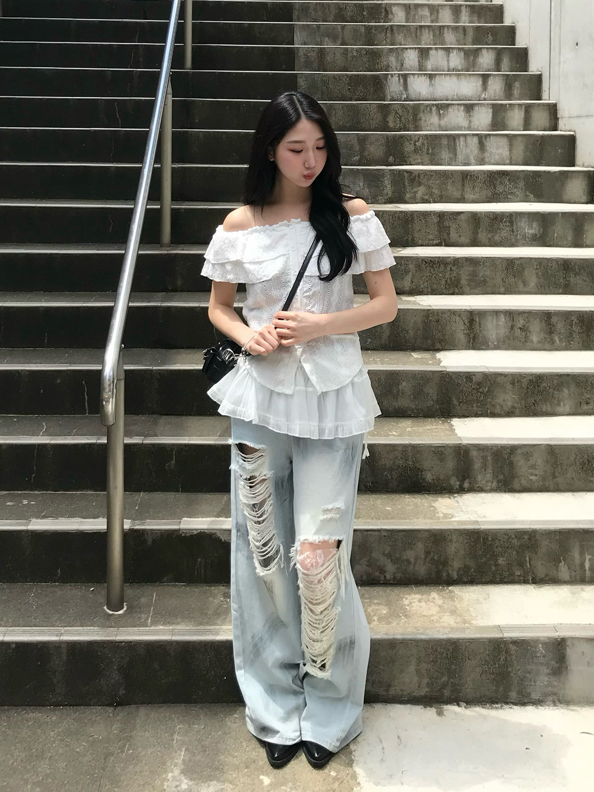 フリルセットペイントダメージデニムパンツ