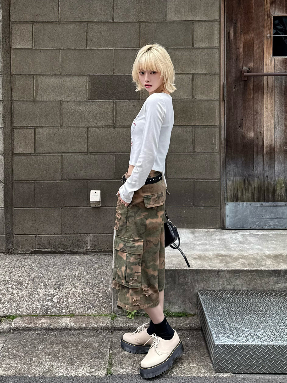 迷彩半损伤 cargo 牛仔裤