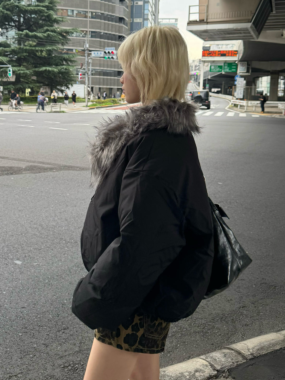 ベルトストラップファータッチカラーブルゾン