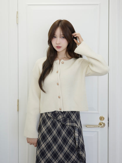 ラウンドネックボタンカーディガン