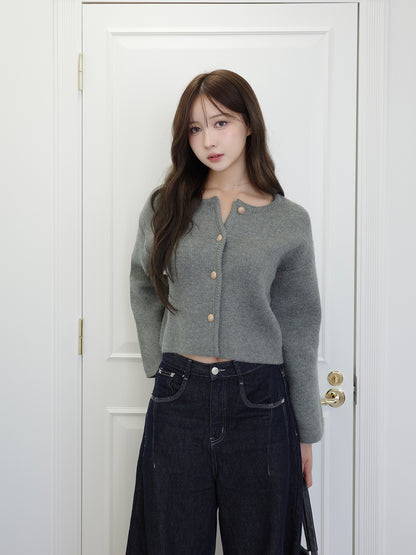 ラウンドネックボタンカーディガン