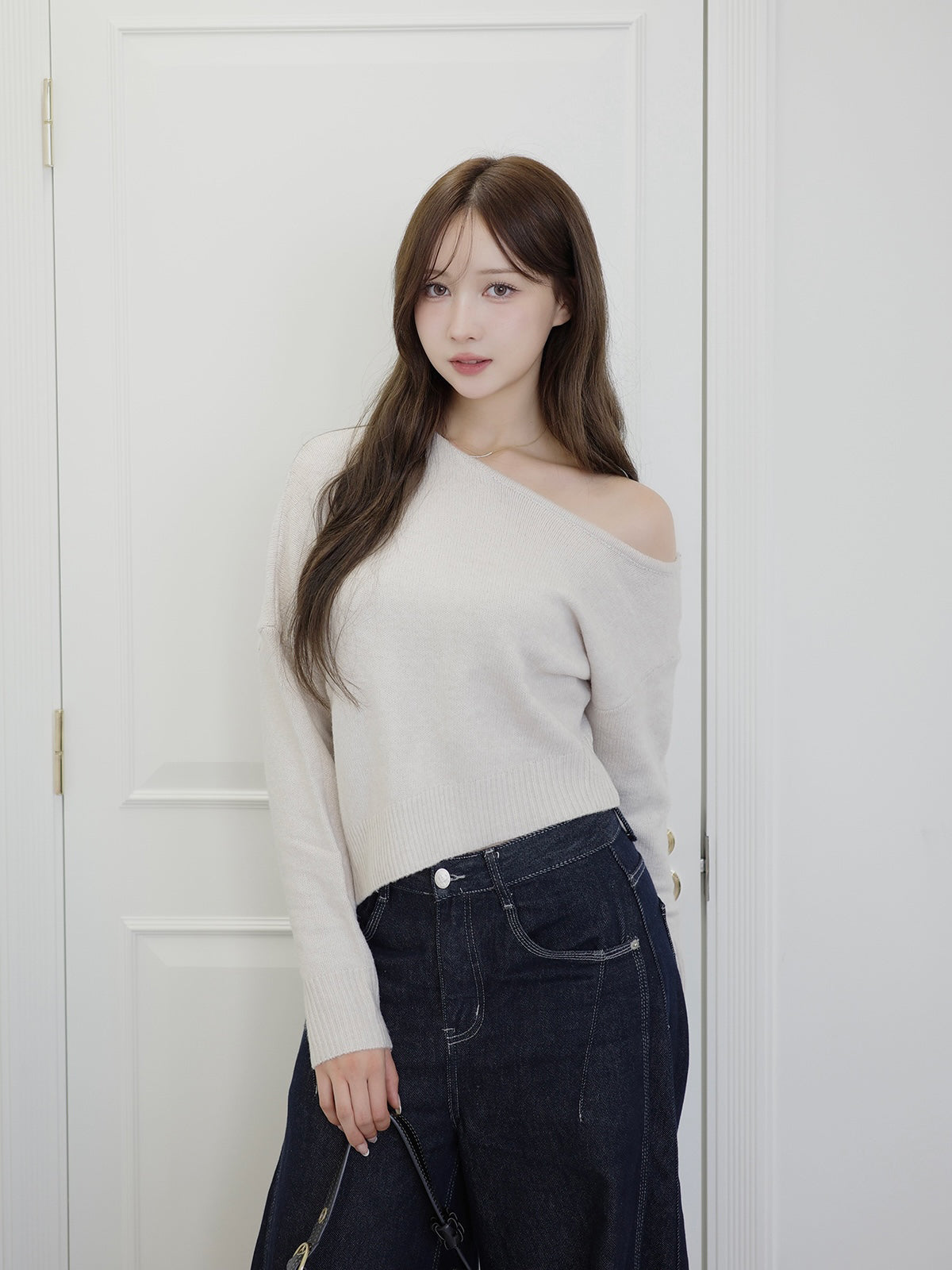 アシメデザインワンショルダーニット