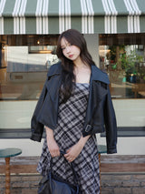 レザータッチビッグカラージャケット - ブラック